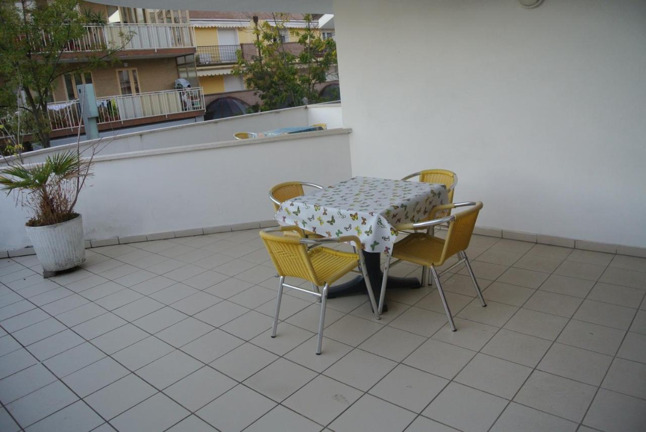 Condominio Maria ลินญาโน ซับเบียโดโร ภายนอก รูปภาพ